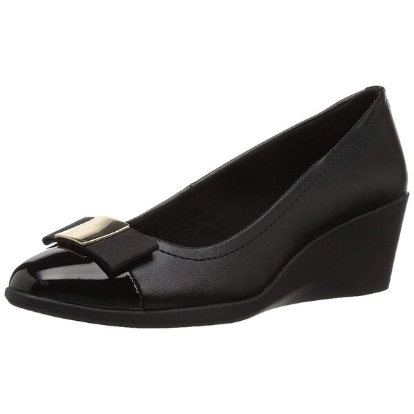 bandolino black shoes