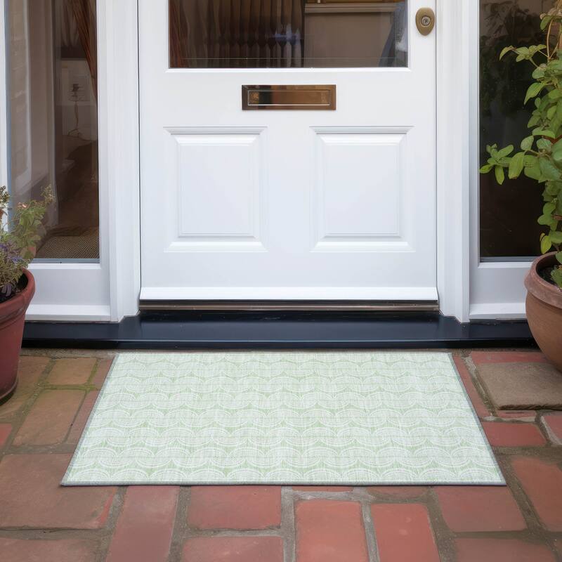Machine Washable Indoor/ Outdoor Wavy Modern Chantille Rug