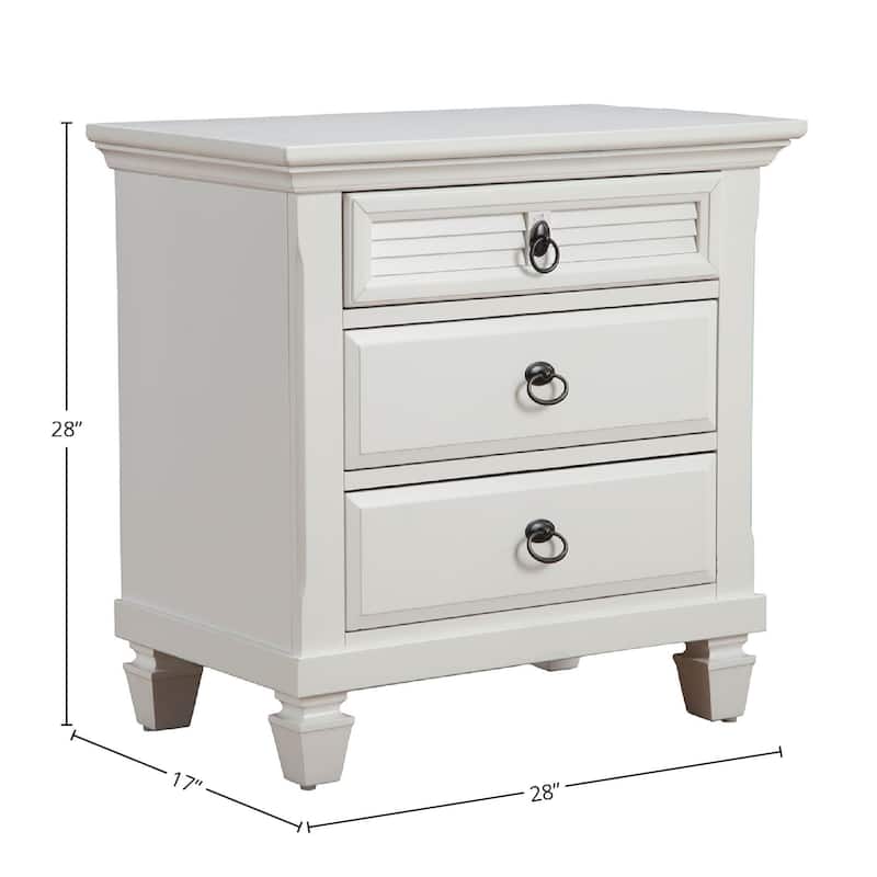 Gracewood Hollow Gregory White Pine Wood 3-drawer Nightstand