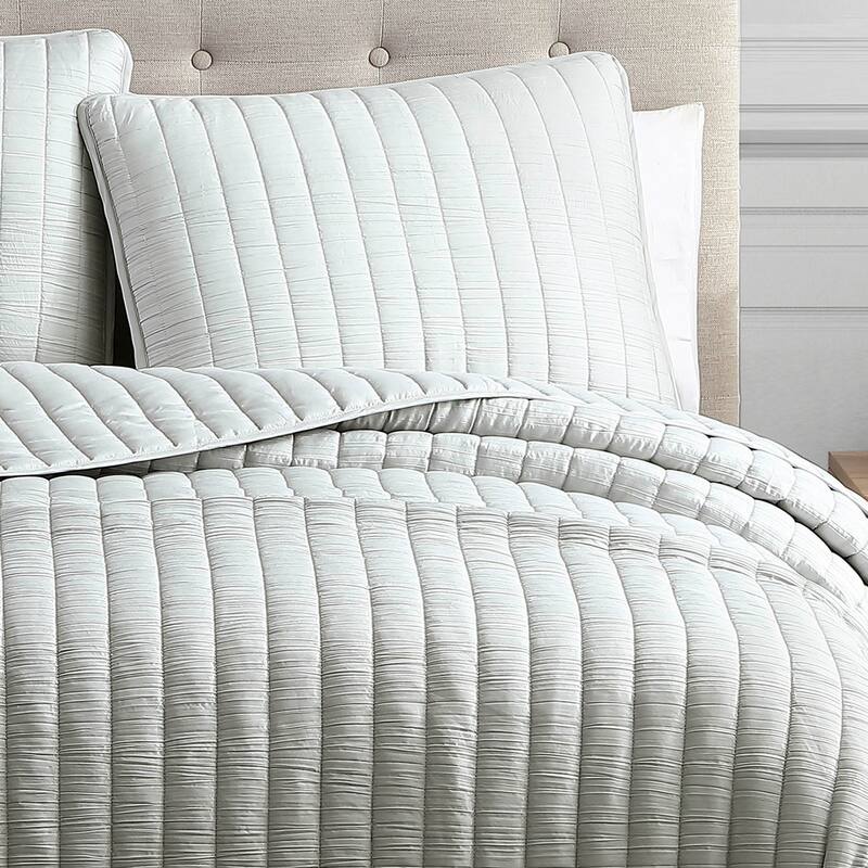 Riverbrook Home Moonstone 3 Piece Quilt Set