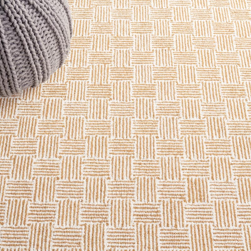 SAFAVIEH Handmade Micro-Loop Courteney Transitional Wool Rug