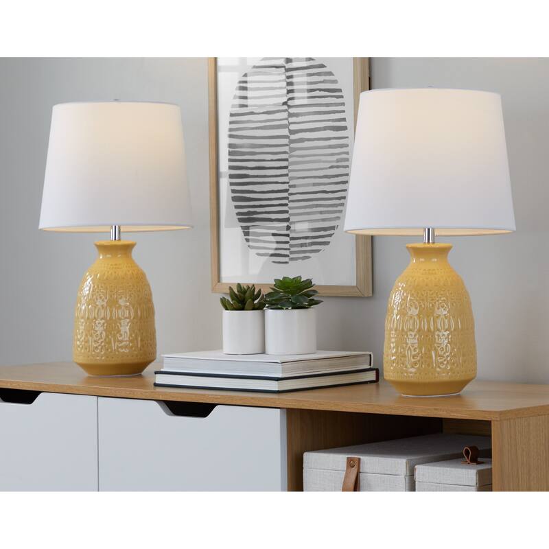 Porch & Den Claudia 20" Ceramic Table Lamp with Patterned Base & Linen Shade (Set of 2) - 20