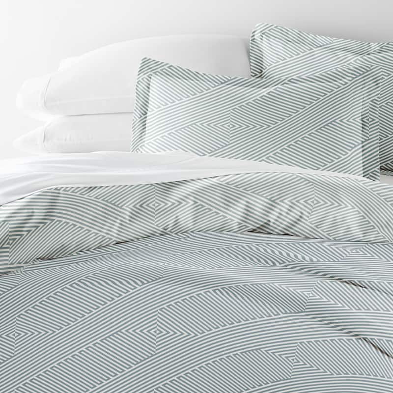 Becky Cameron Premium Ultra Soft Modern Diagonal 3-Piece Duvet Cover Set