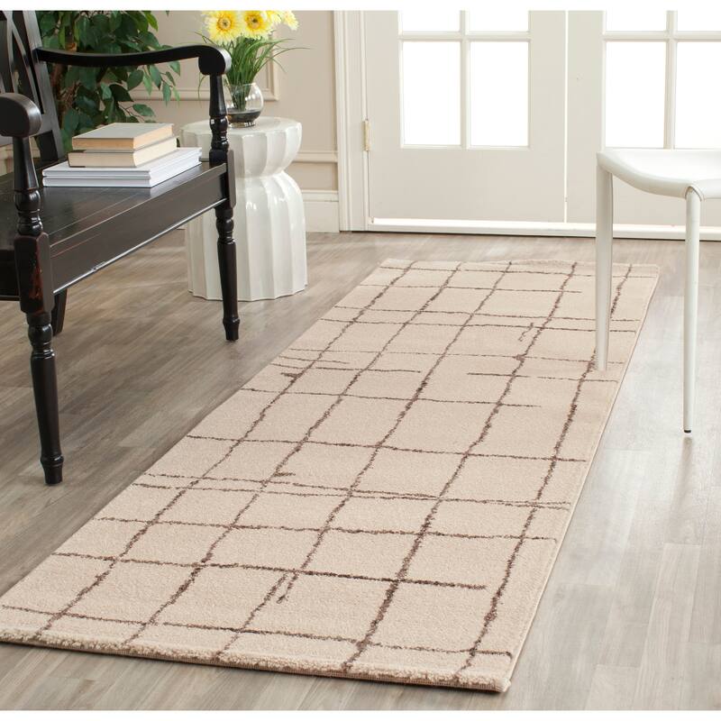 SAFAVIEH Tunisia Berfu Southwestern Rug