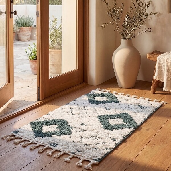 SAFAVIEH Moroccan Tassel Shag Kobi 2-inch Thick Rug - On Sale