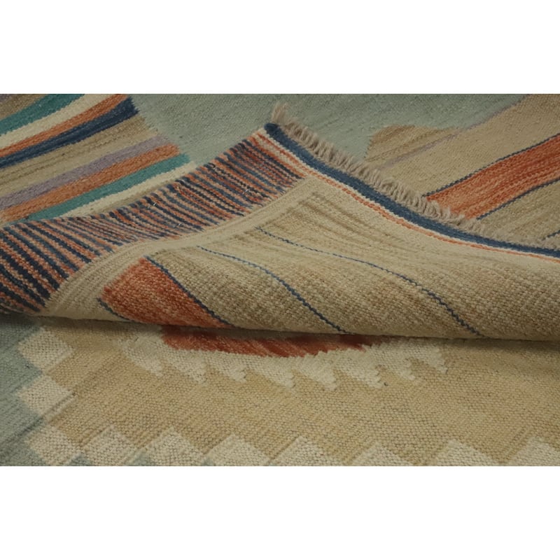 Hand Woven Southwestern Wool Multi-Colored Geometric Area Rug - 5' 9'' X 4' 2''