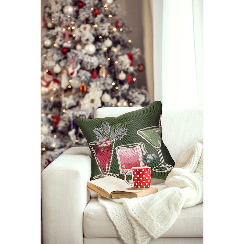 Liora Manne Marina Let's Get Jolly Indoor/Outdoor Pillow - Pine - 18 x 18