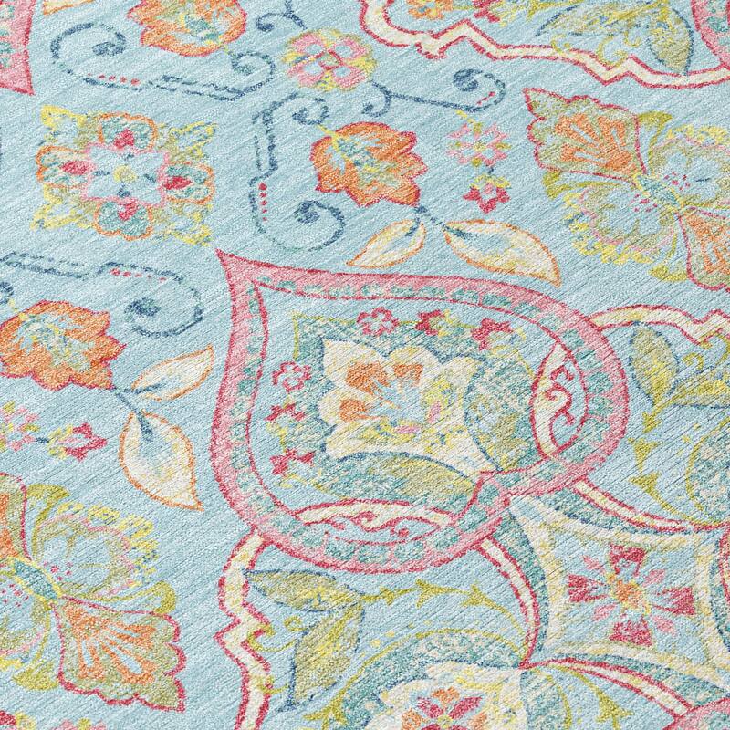 Machine Washable Indoor/Outdoor Traditional Spades Chantille Rug