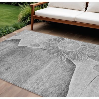 HomeRoots Floral Transitional Rectangle Outdoor Rug