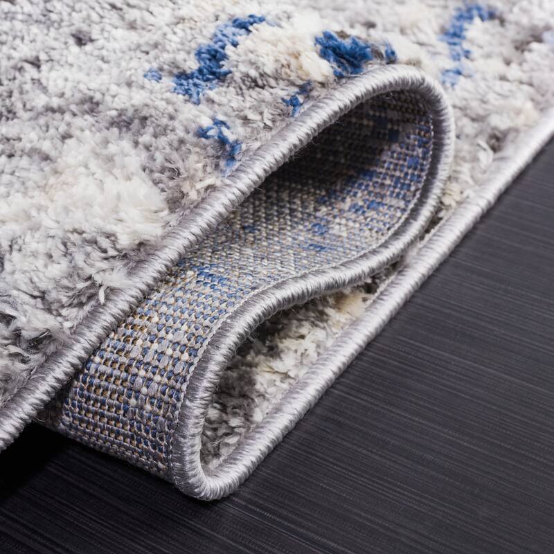 SAFAVIEH Petra Edla Modern Abstract Rug