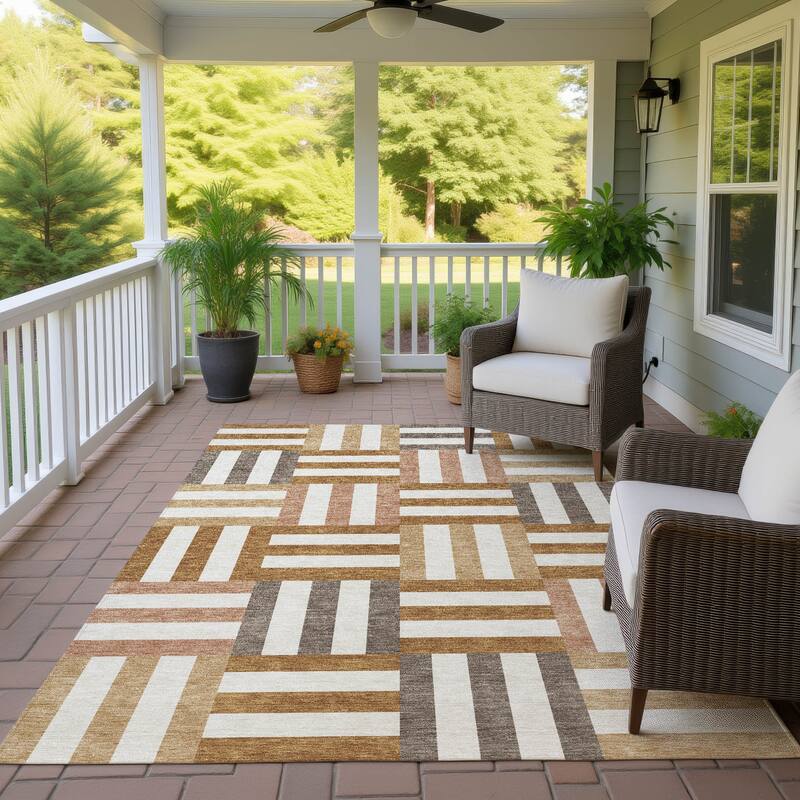 Machine Washable Indoor/ Outdoor Modern Hatch Chantille Rug
