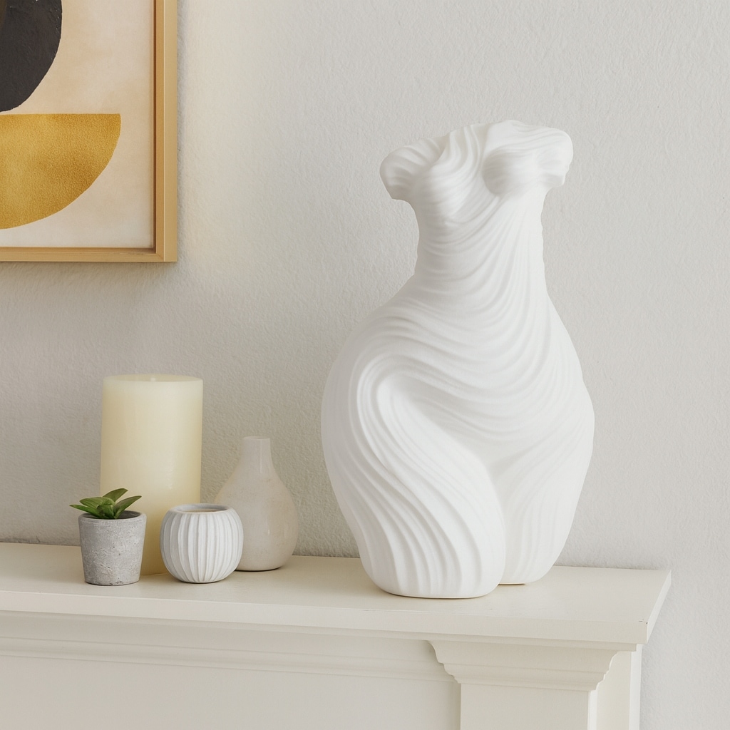 Abstract Female Torso Sculpture in Resin - Decorative Objects for Home Decor