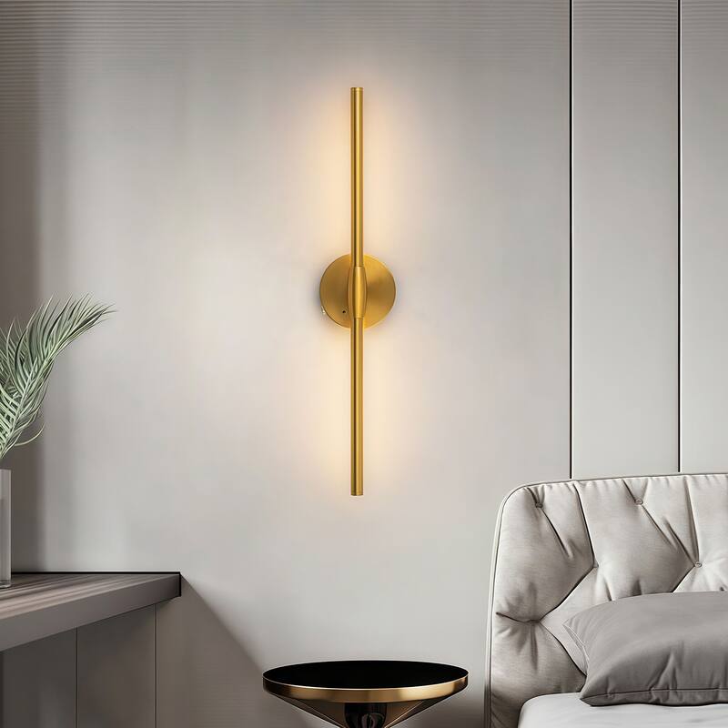 Starsky Modern 360° Rotating LED Wall Light Rechargeable with Touch Remote Black or Gold Finish