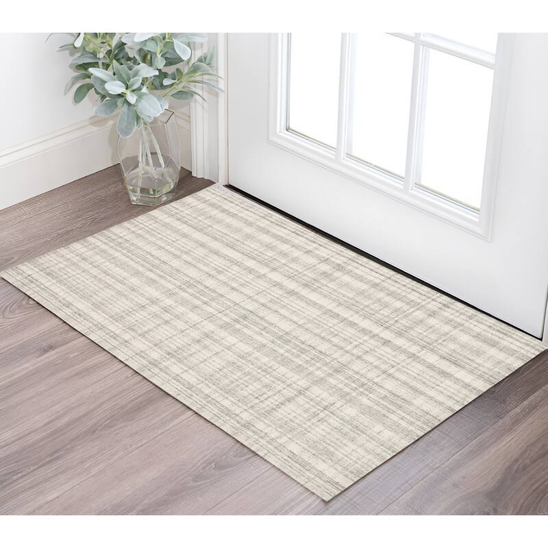HomeRoots Plaid Transitional Rectangle Area Rug - 36.00 in. x 24.00 in.  x 0.45 in.