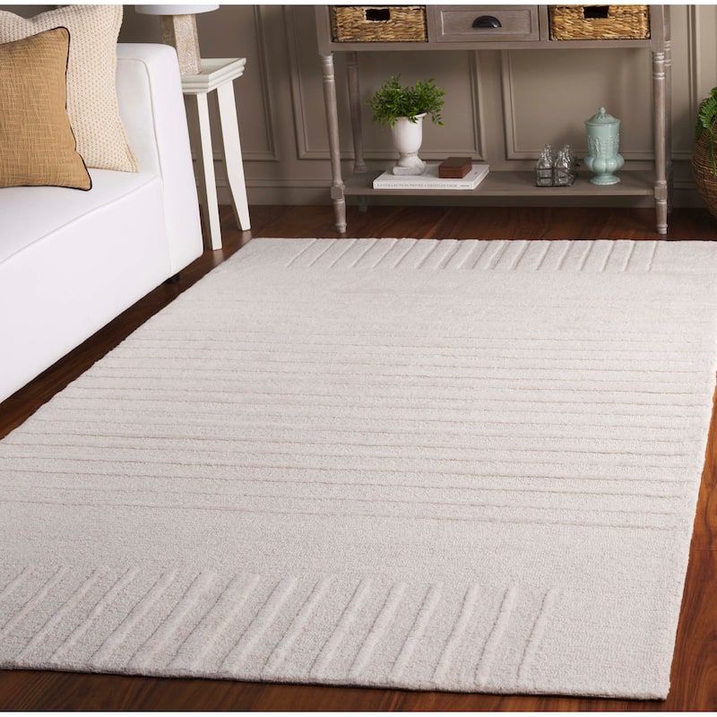 SAFAVIEH Handmade Ebony Alima Wool Rug - Ivory - 4' x 6'