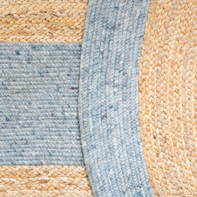 SAFAVIEH Handmade Braided Hvonn Jute Rug