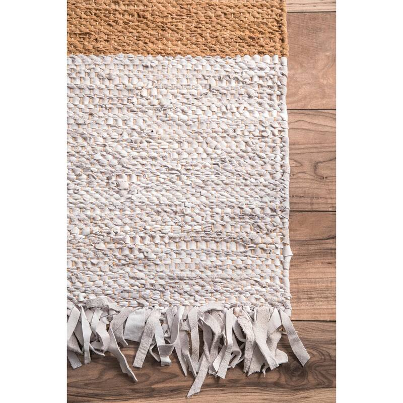 Nuloom Hand-woven Leather/ Cotton Tassel Area Rug