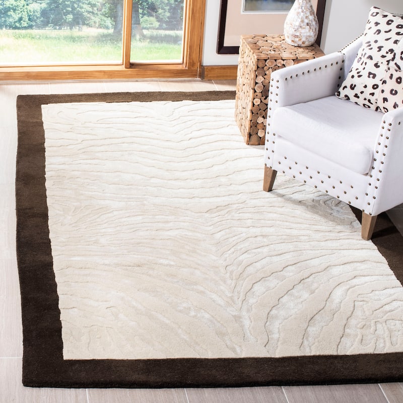 SAFAVIEH Handmade Soho Amberly Zebra N.Z. Wool Rug - 7'6" x 9'6" - Ivory/Espresso