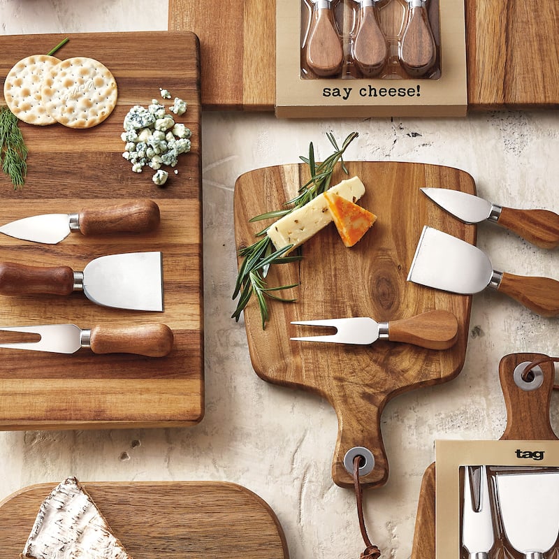 Star Board & Cheese Utensil Set - Natural Wood Cutting Boards & Serving Utensils for Christmas - Hand Wash Only
