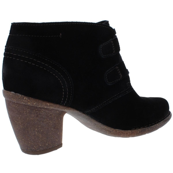 clarks ankle booties