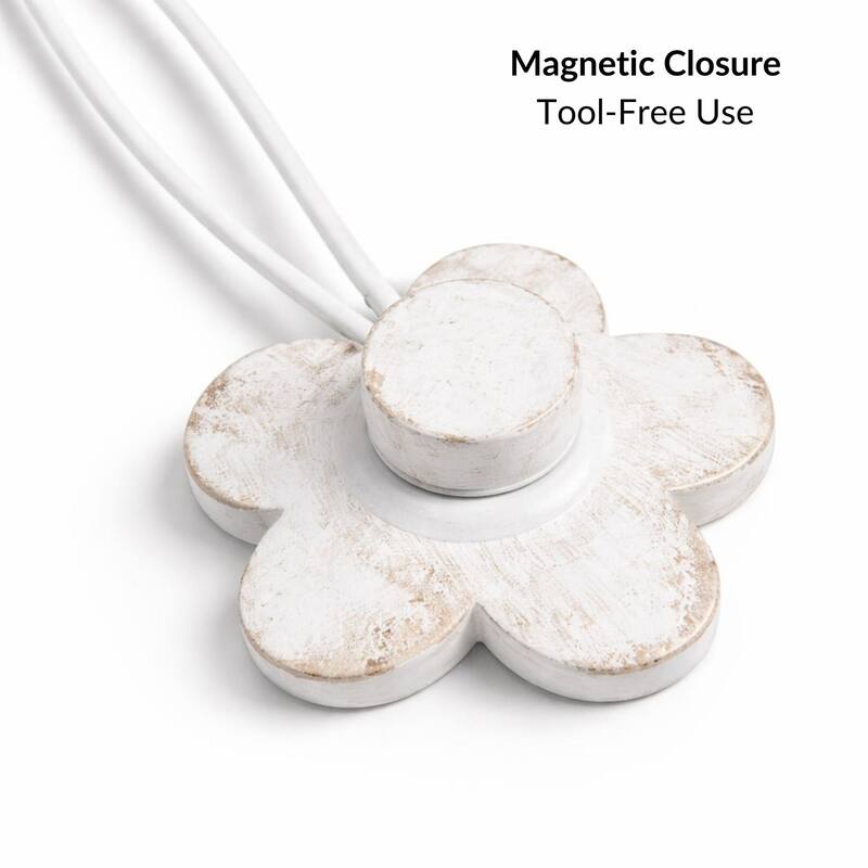 Resin Flower Curtain Tiebacks with Magnetic Closure 12 in White/Gold