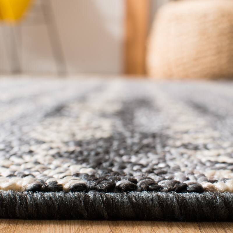 SAFAVIEH Marrakech Inha Traditional Oriental Rug