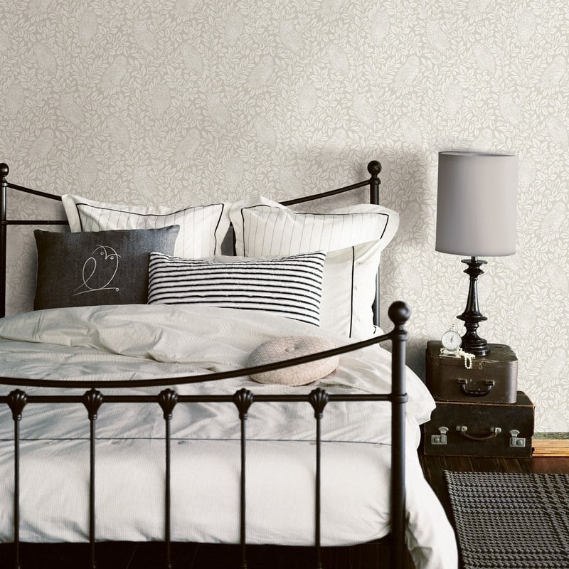 Chesapeake Parliament Cream Owl Wallpaper - 20.5in x 396in x 0.025in