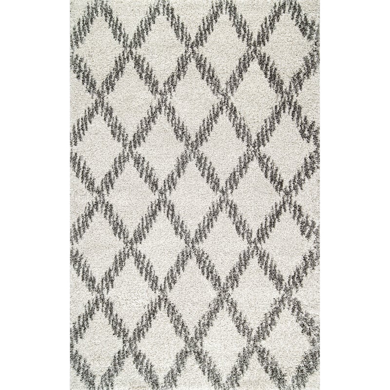 Nuloom Sharika Lattice Shaggy Area Rug