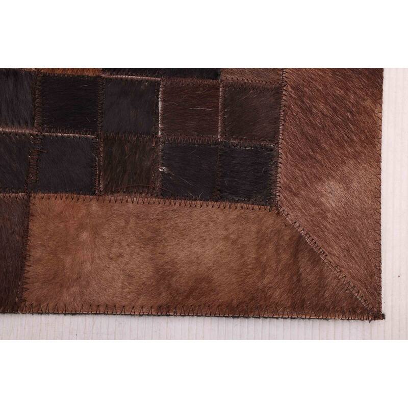 ECARPETGALLERY Handmade Cowhide Patchwork Dark Brown Leather Rug - 4'1 x 6'0