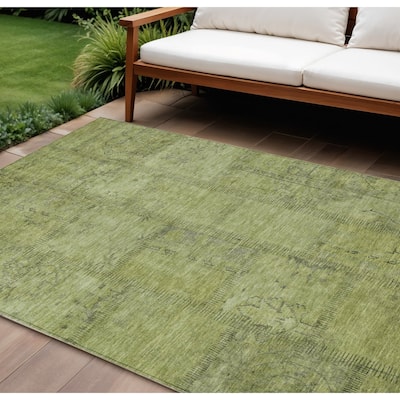 HomeRoots Patchwork Transitional Rectangle Outdoor Rug