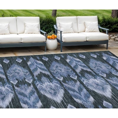 HomeRoots Southwestern Transitional Rectangle Outdoor Rug