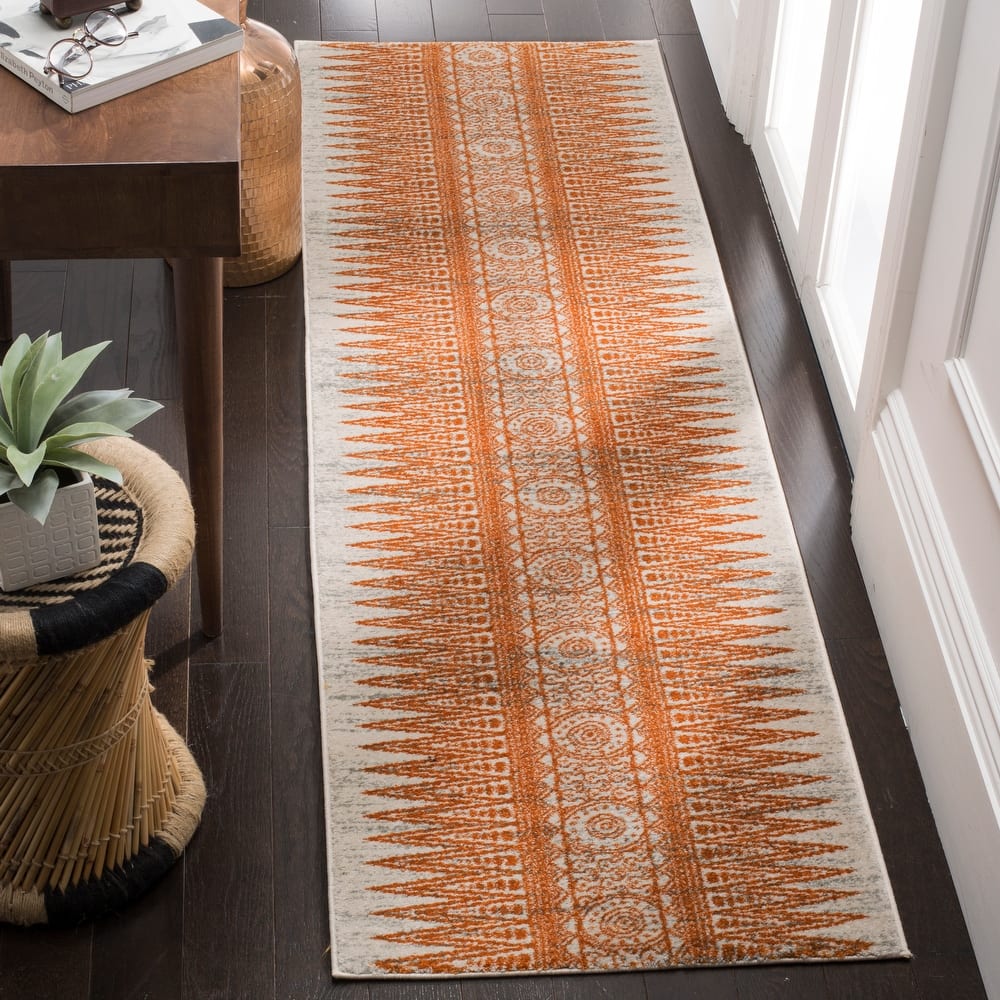 SAFAVIEH Evoke Cecylia Vintage Boho Rug