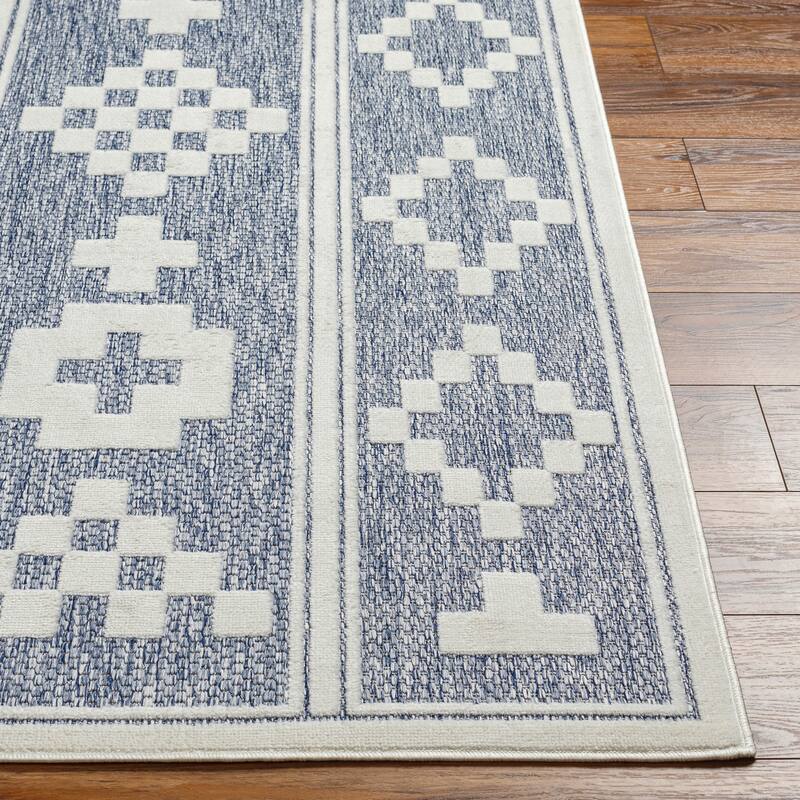 Livabliss San Diego Indoor/ Outdoor Geometric Area Rug