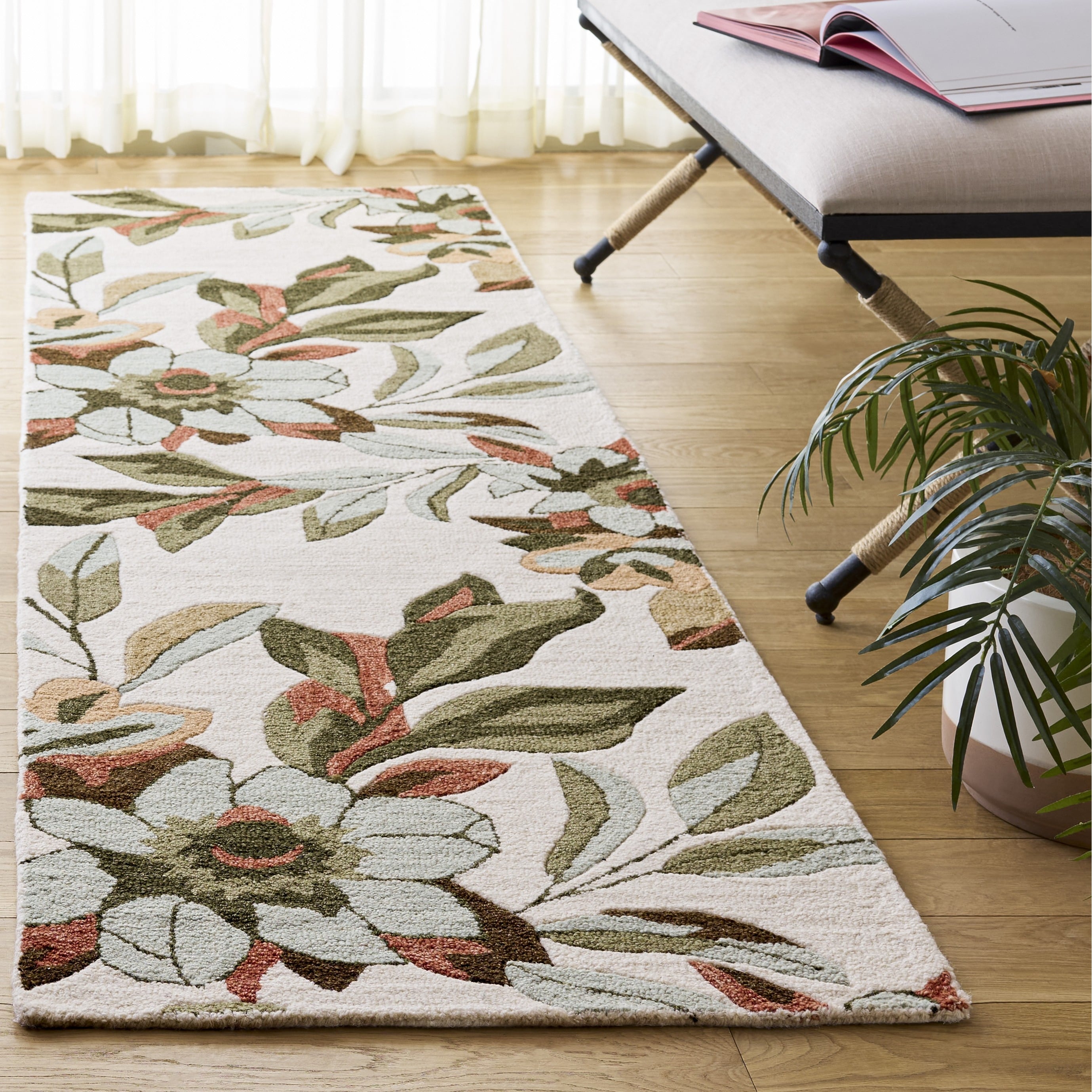 SAFAVIEH Handmade Jardin Annaros Floral Wool Rug - Overstock