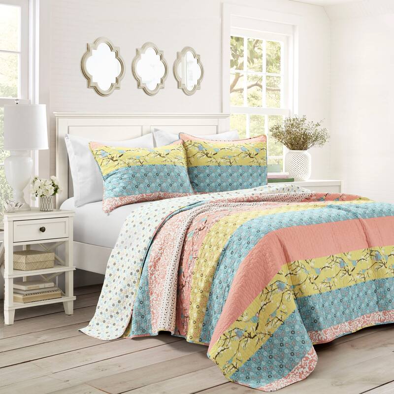 The Curated Nomad La Boheme Floral Cottage 3-piece Striped Quilt Set - Blue & Coral - King