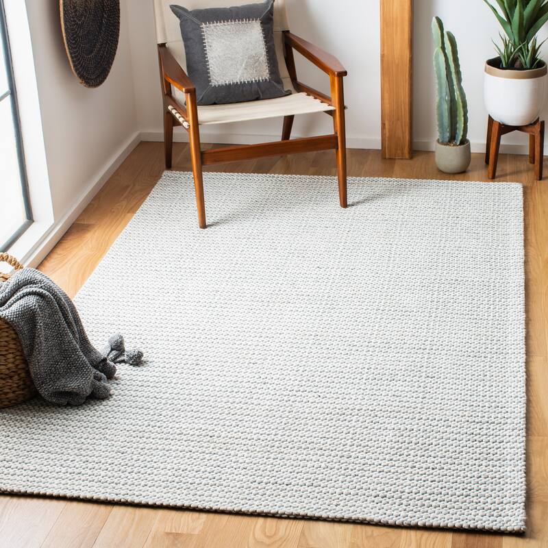 SAFAVIEH Marbella Liadain Wool Rug - 2'3" x 4' - Light Grey/Ivory