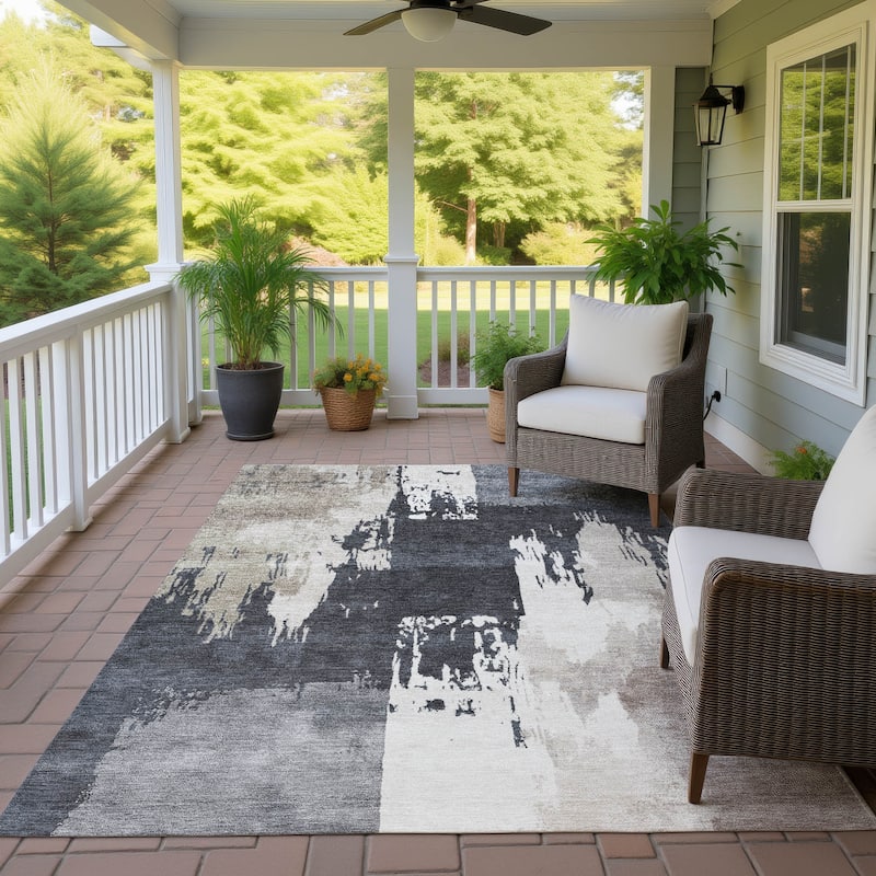 Machine Washable Indoor/ Outdoor Contemporary Fusion Chantille Rug