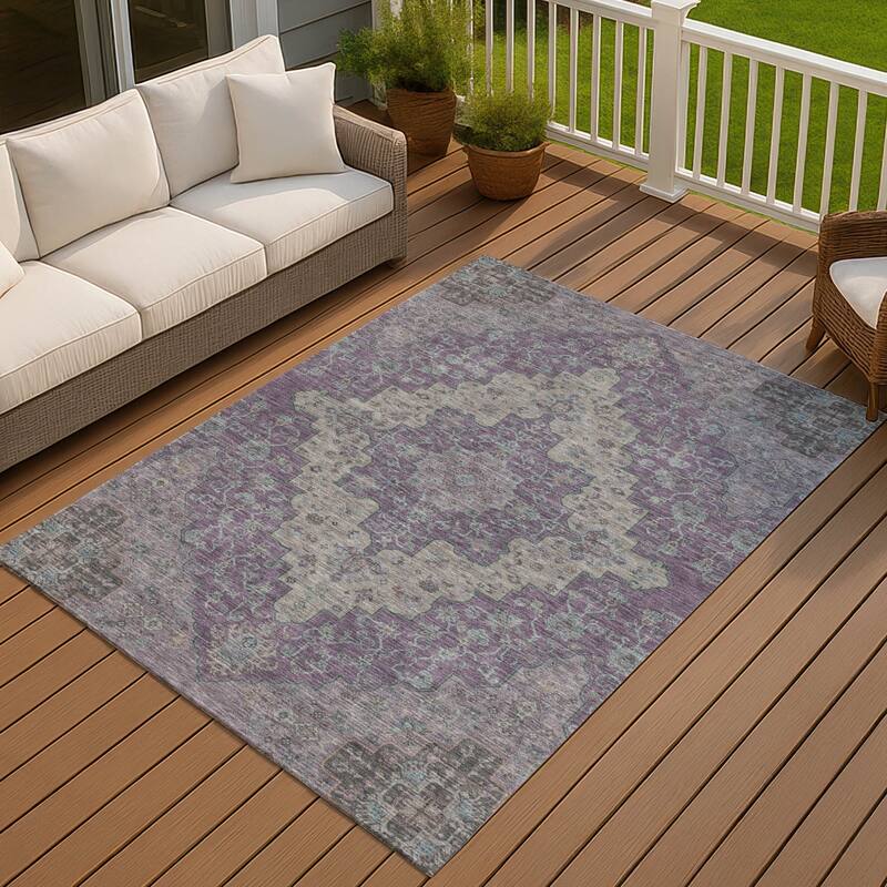 Machine Washable Indoor/ Outdoor Traditional Karachy Chantille Rug