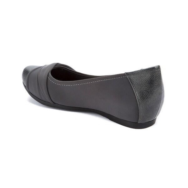 baretraps mitsy flats