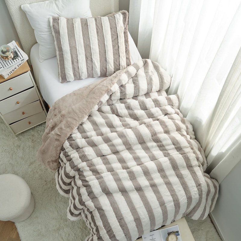 Chunkiest Chunky Bunny® Freezin Waters - Coma Inducer® Comforter Set