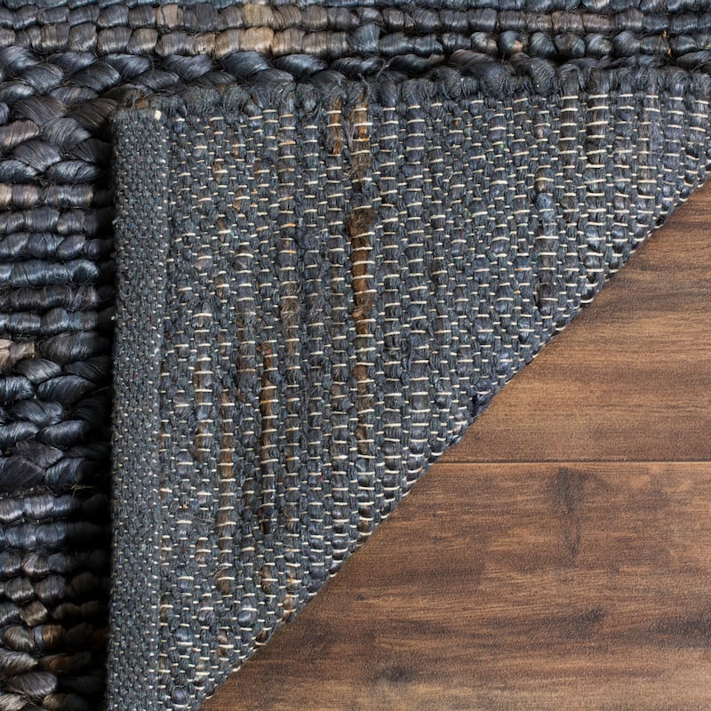SAFAVIEH Handmade Natural Fiber Haven Jute Rug - Grey - 5' x 8'