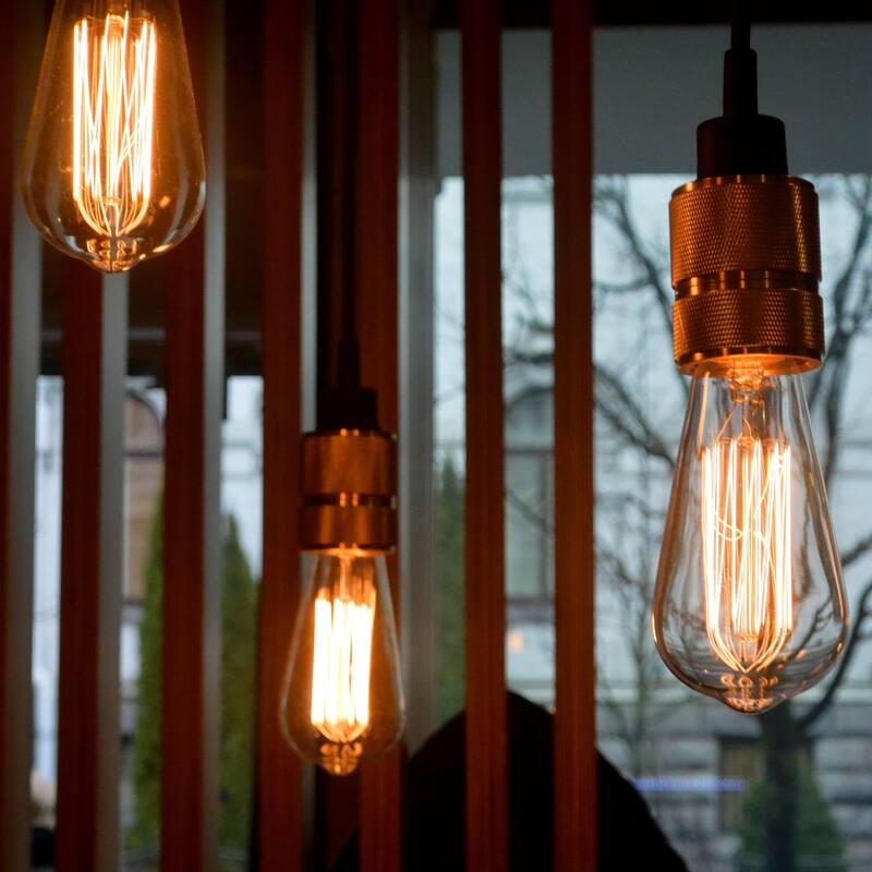Bulbrite Pack of (4) Dimmable Antique Nostalgic Filament Incandescent Bulb