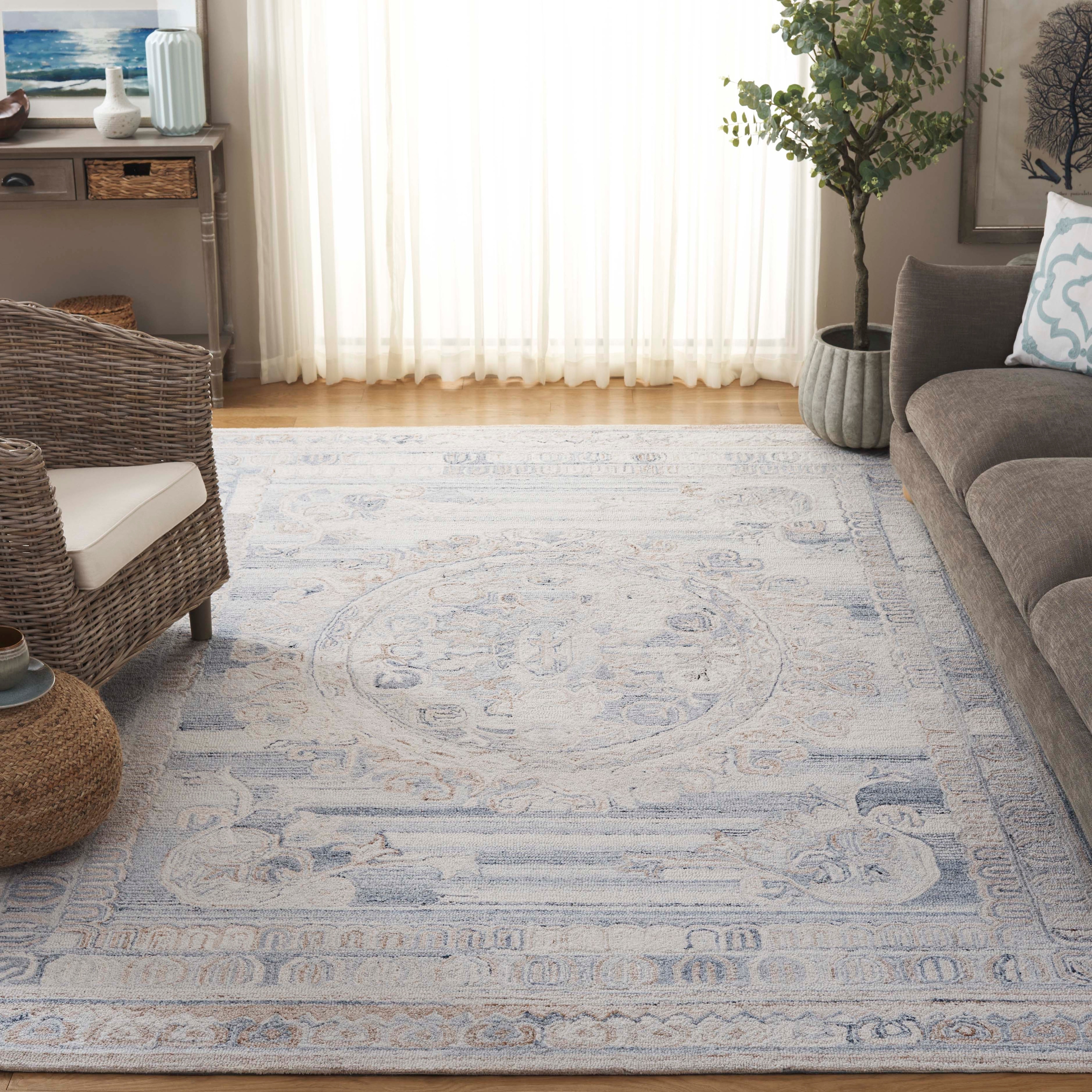 SAFAVIEH Handmade Aubusson Dunja Traditional Wool Rug