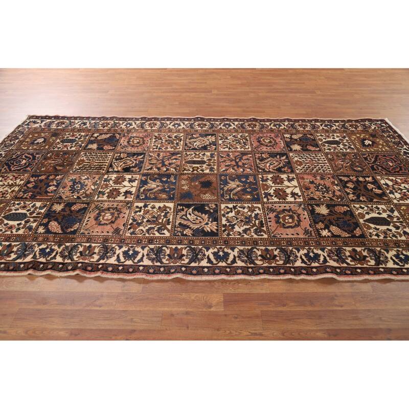 Bakhtiari Vintage Persian Rug Hand-Knotted Geometric Wool Carpet - 5'2" x 9'11"