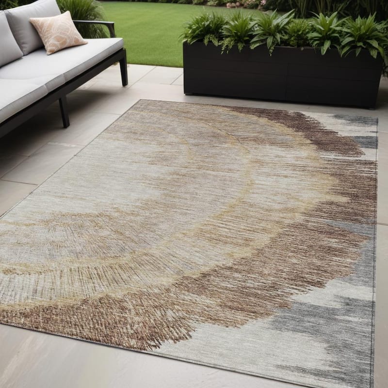 HomeRoots Abstract Transitional Rectangle Outdoor Rug - 5' X 8'