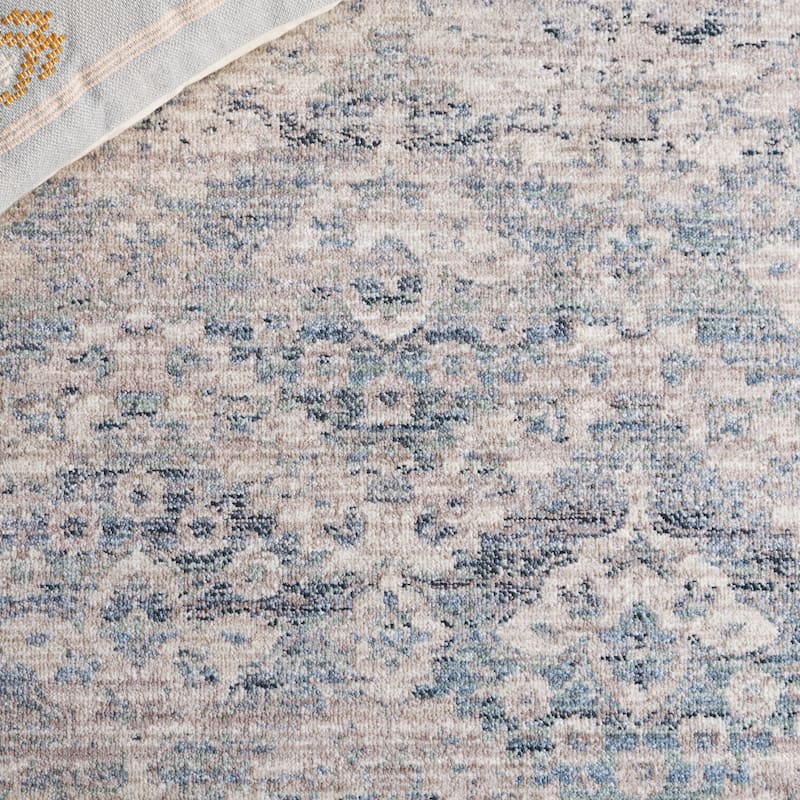 SAFAVIEH Antique Romee Remedios Traditional Rug