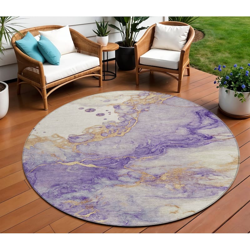 HomeRoots Abstract Transitional Rectangle Outdoor Rug - 8' Round