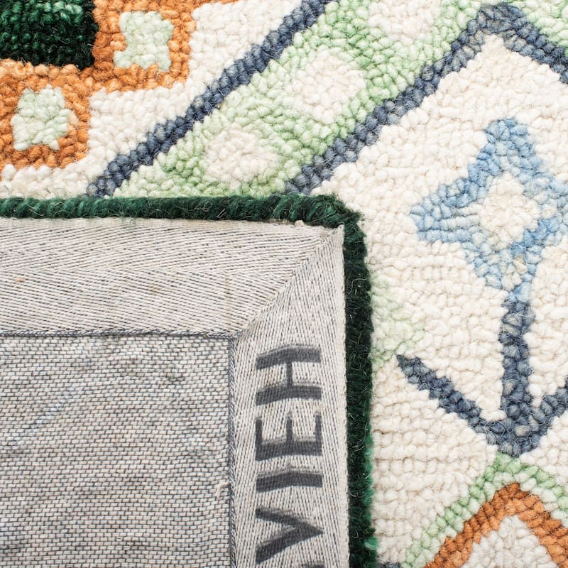 SAFAVIEH Handmade Aspen Olof Boho Tribal Wool Rug