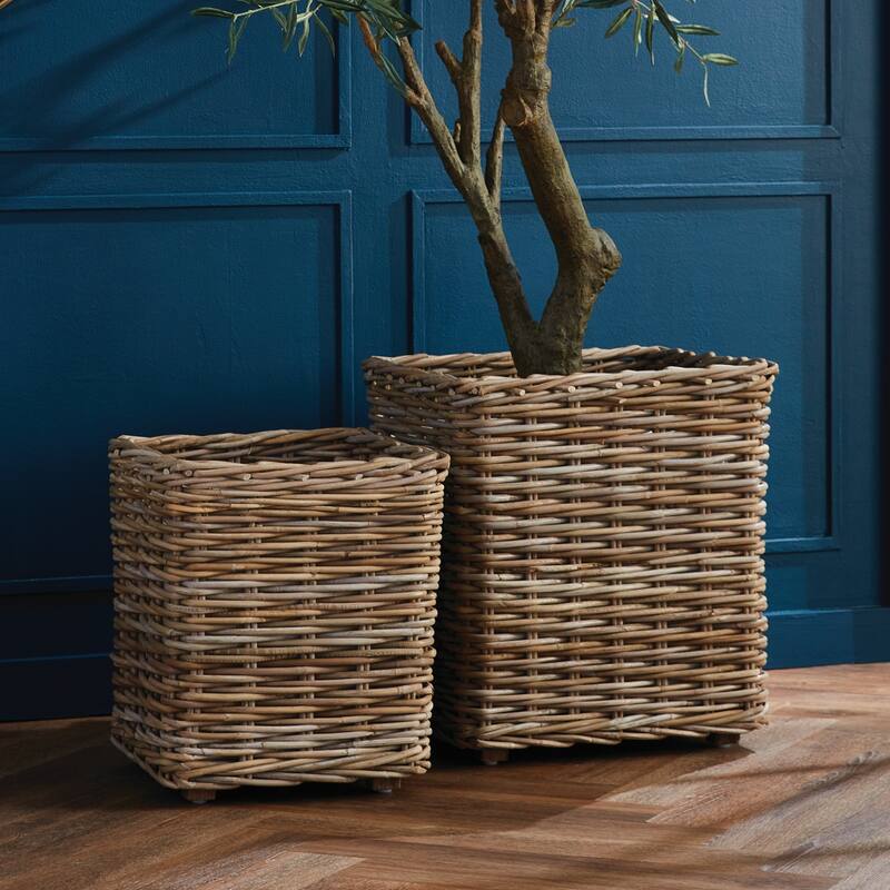 Harrison Planters