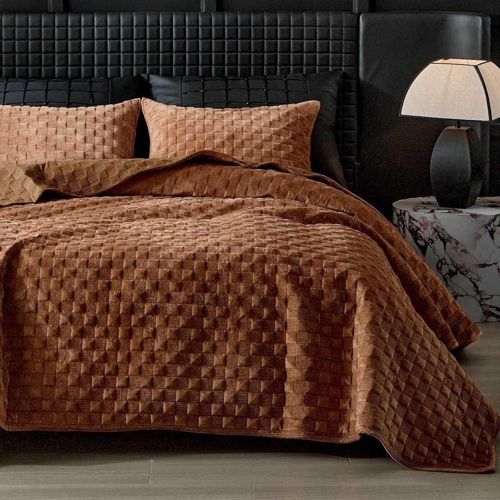 Zera MJ Brown Velvet Quilt Set with Pillowcase